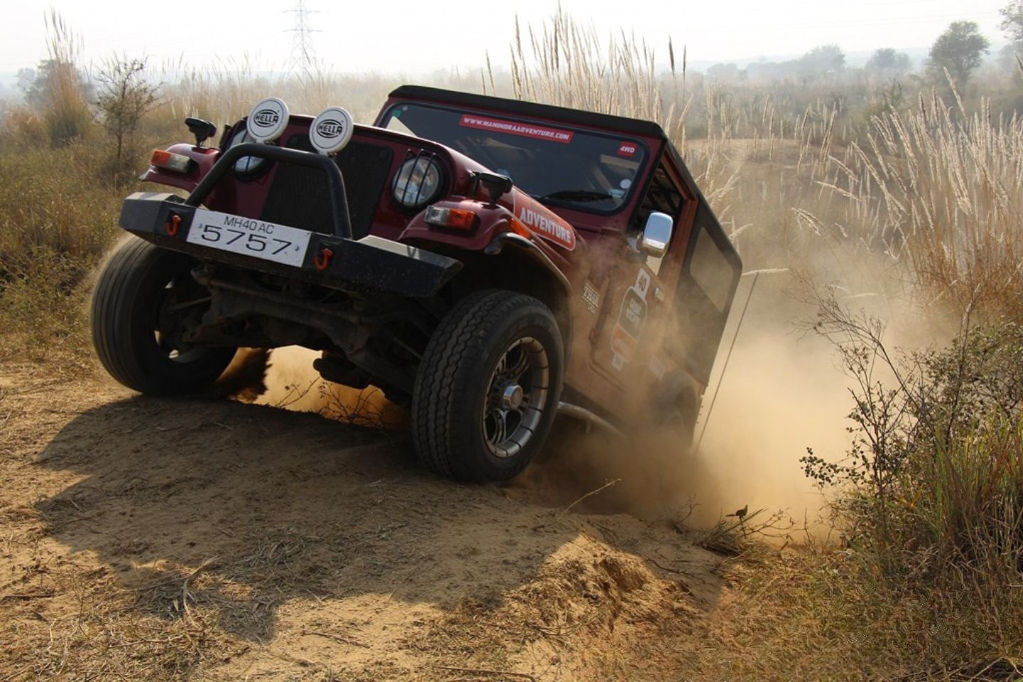 Dirt Track Rally - Mahindra Great Escape